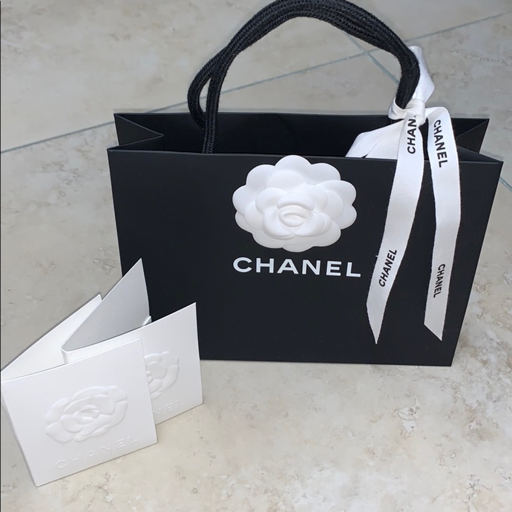 Chanel paper bag